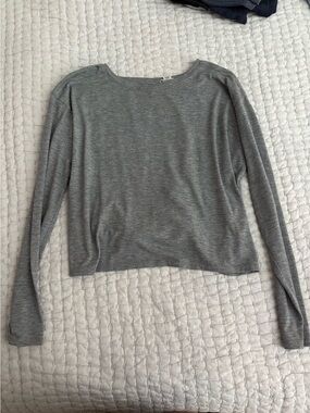 Forever 21 Lightweight Gray Long-Sleeve with Open Back Cutout